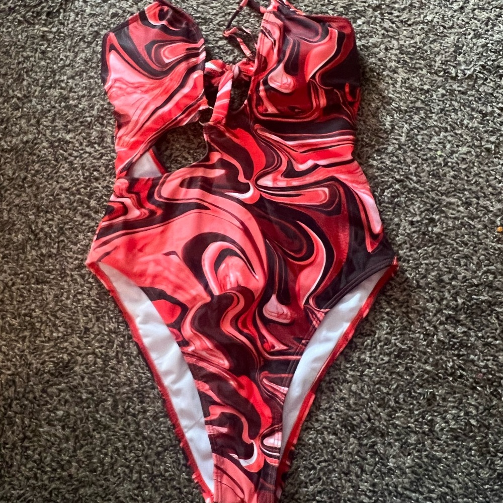 Swirly red